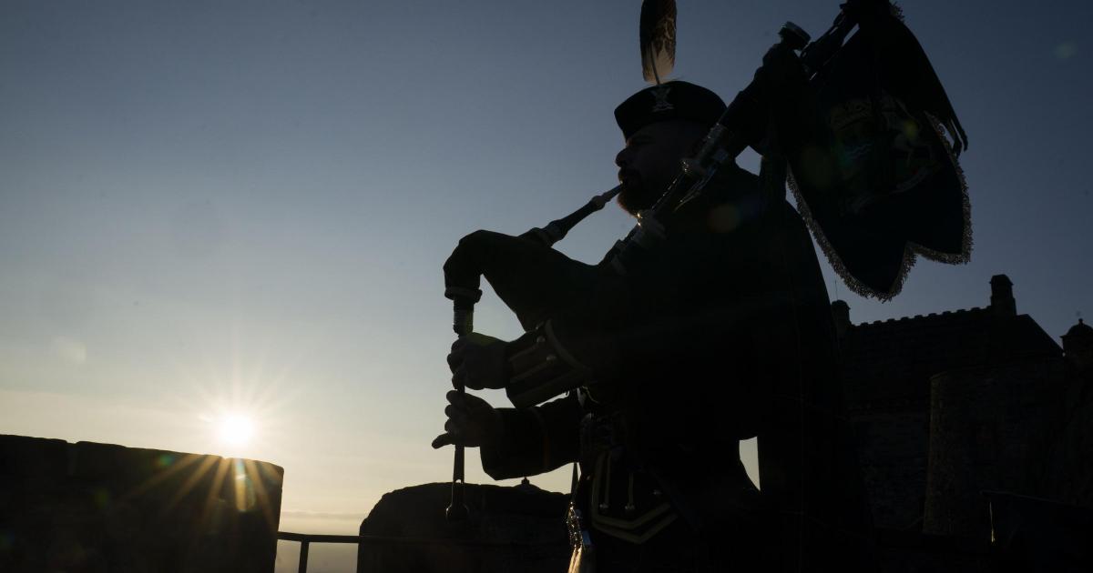 Lone piper plays at Edinburgh Castle to mark 80th anniversary of VJ Day