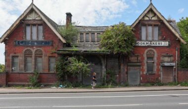 Fight on to save Glasgow railway station 'left to rot'