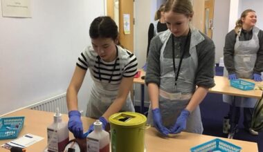 New Dorset training scheme offers NHS career pathway