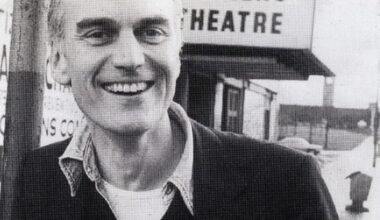 Former artistic director of Glasgow's Citizens Theatre dies