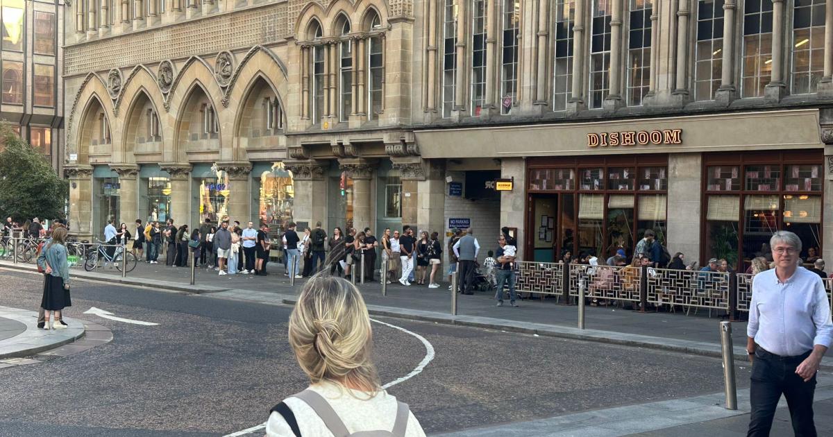 Queues continue one week on for brand-new Glasgow restaurant