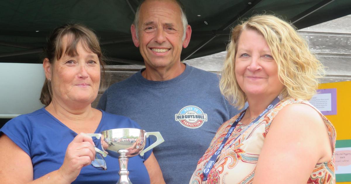 Pilning couple scoop eight trophies at flower show