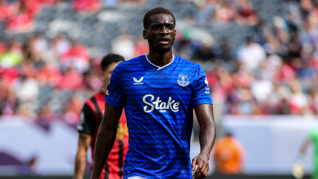 Tim Iroegbunam in action for Everton
