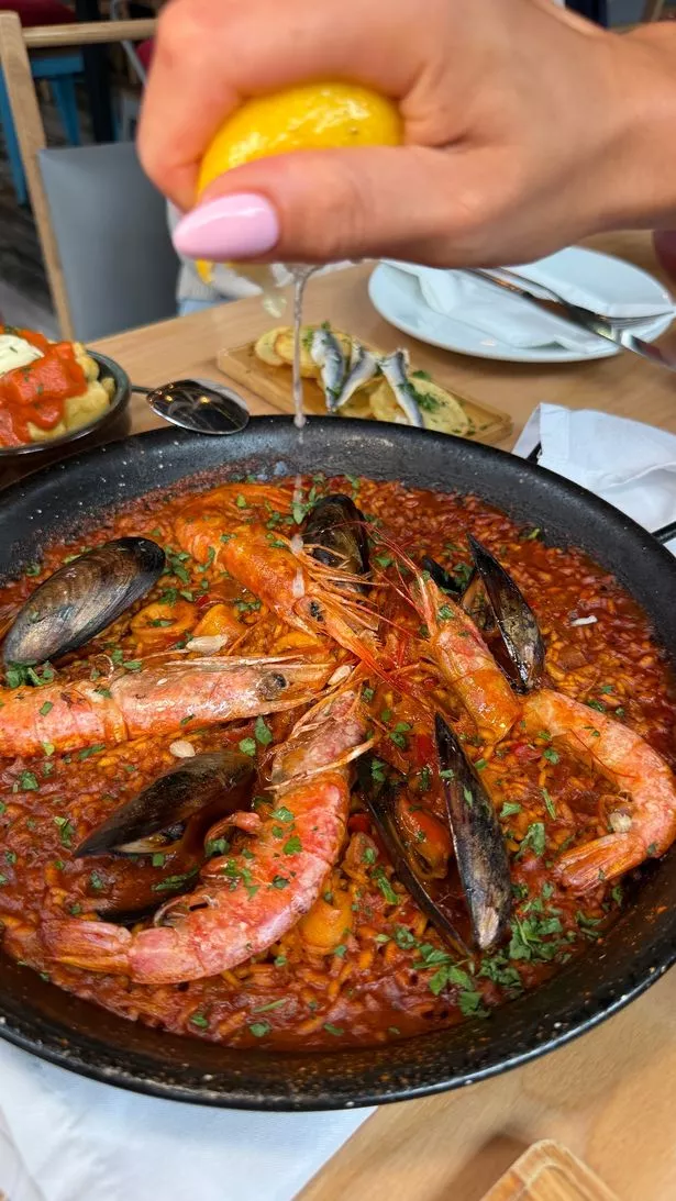 The tapas bar and restaurant is famed for its  ‘El Tableo’ service, where dishes are served from waiters circulating the restaurant rather than from a fixed menu