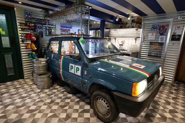 The new Manchester pizzeria features 140 covers across a ground-floor and mezzanine dining space, as well as a show-stopping blue Fiat Panda Pop bar