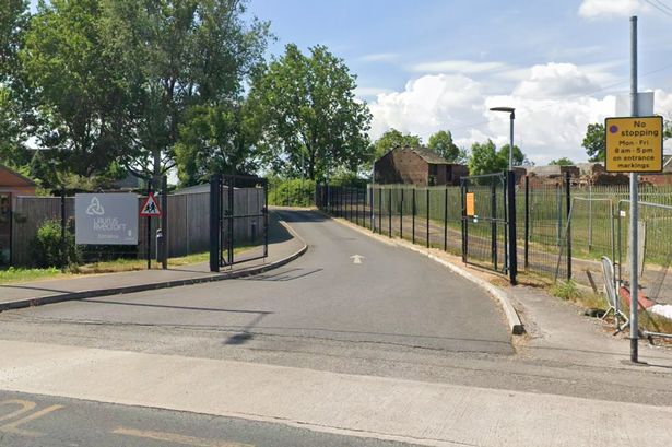 Laurus Ryecroft High School 