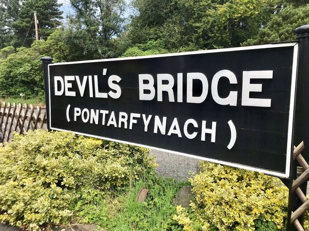 A sign for Devil's Bridge