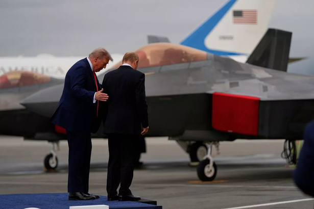 Trump and Putin travelled alone with each other to the meeting