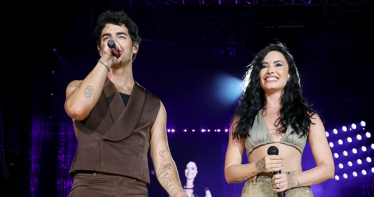 Demi Lovato Joins Ex Joe Jonas for ‘Camp Rock’ Performance