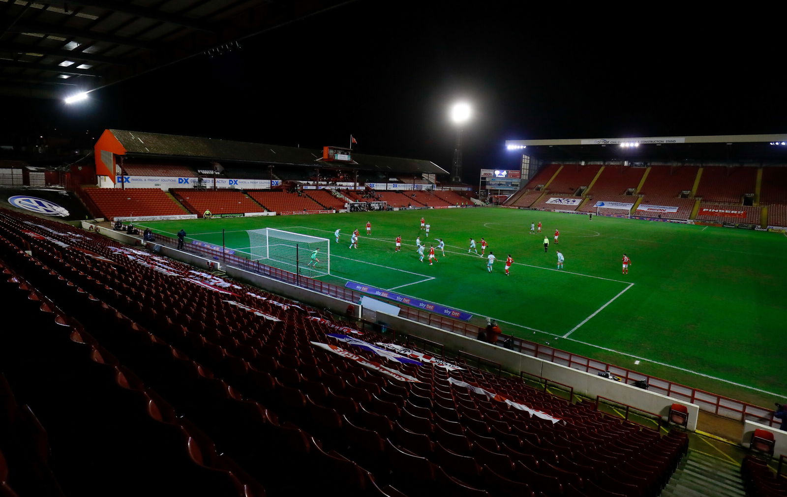 Voldi Mbaya joins Barnsley after Owls exit