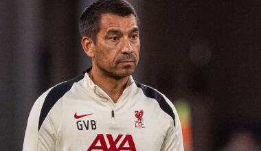 HONG KONG - Thursday, July 24, 2025: Liverpool's assistant coach Giovanni van Bronckhorst during a training session at the Kai Tak Stadium in Hong Kong ahead of the Hong Kong Football Festival 2025 pre-season tournament, on Day Four of the club's Asia Tour. (Photo by David Rawcliffe/Propaganda)