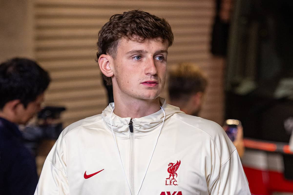 YOKOHAMA, JAPAN - Wednesday, July 30, 2025: Liverpool's Tyler Morton arrives before the Meiji Yasuda J.League World Challenge 2025 match between Yokohama F. Marinos and Liverpool FC at the International Stadium Yokohama. (Photo by David Rawcliffe/Propaganda)