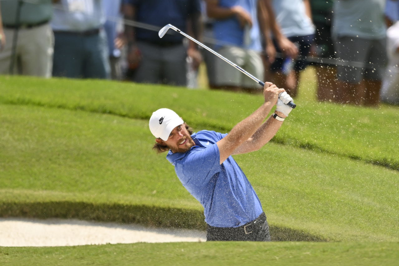 Tommy Fleetwood involved in rules 'kerfuffle' during third round of $20m PGA Tour event