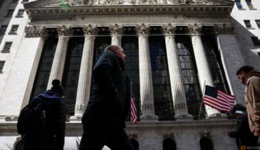 US, European shares little changed ahead of Ukraine talks, Jackson Hole