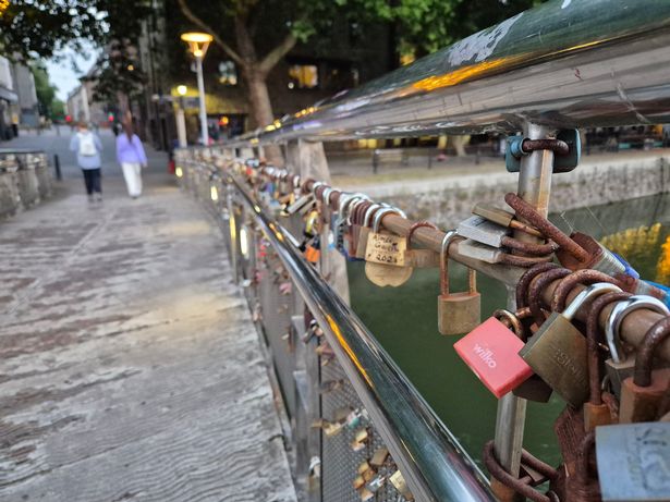 Love locks on Pero's Bridge