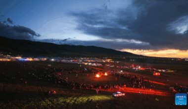 Singing competition, horse race events held in NW China's Qinghai-Xinhua
