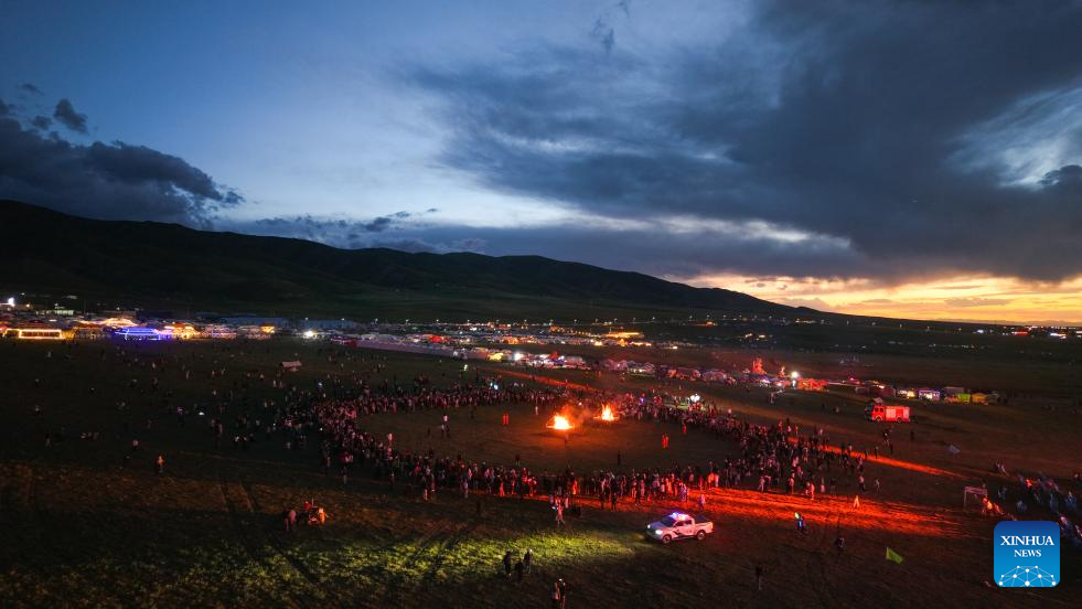 Singing competition, horse race events held in NW China's Qinghai-Xinhua
