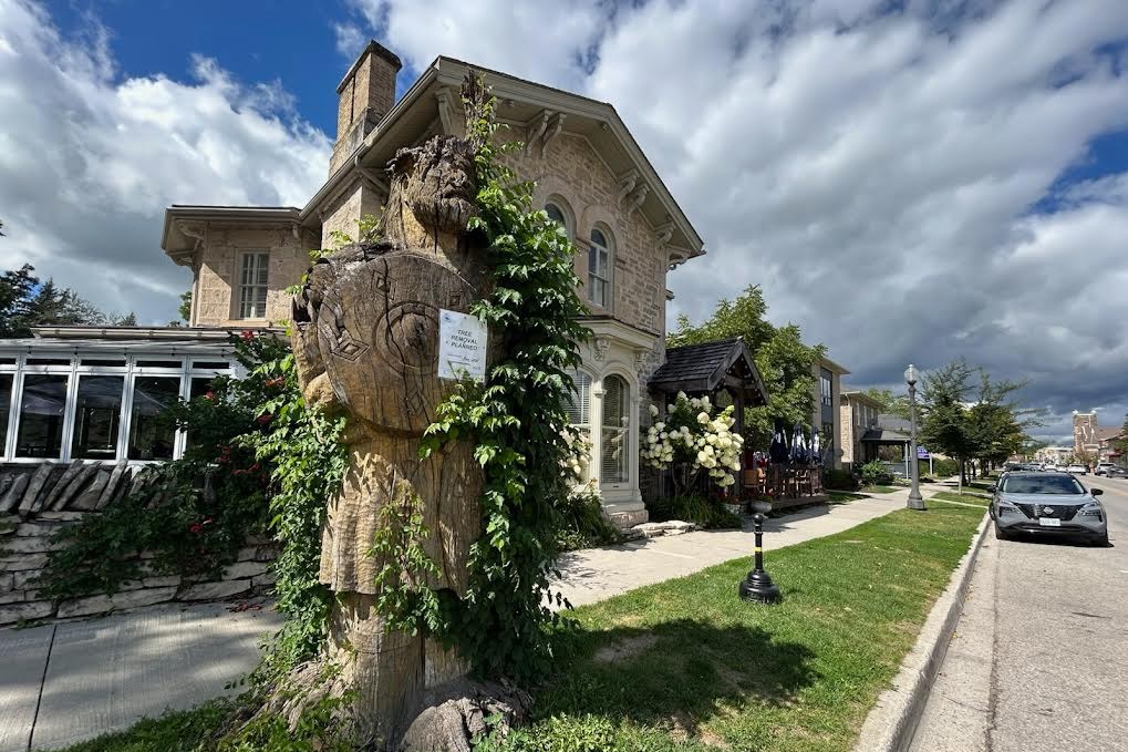 Downtown Fergus's iconic Scottish warrior to be felled