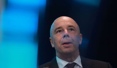 Russia slashes 2025 economic growth forecast to 1.5% from 2.5%