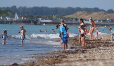 Supporting image for story: Amber heat warnings issued across England with temperatures set to soar