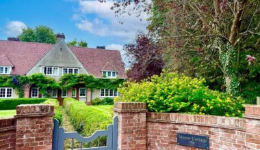 100-year-old stylish and flexible home for sale for £700,000