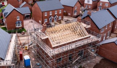 National housebuilding registrations on the rise but London falls behind