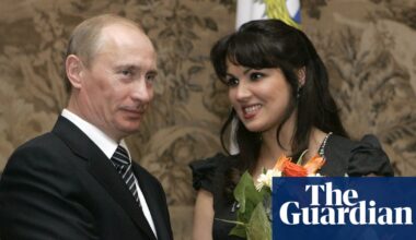 Royal Ballet and Opera urged to drop Russian soprano with Putin links | Opera