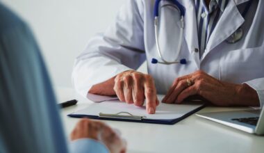 Doctors say medical misinformation has gotten worse, survey finds