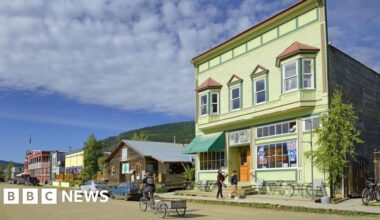 Canada town council at standstill over oath to King Charles