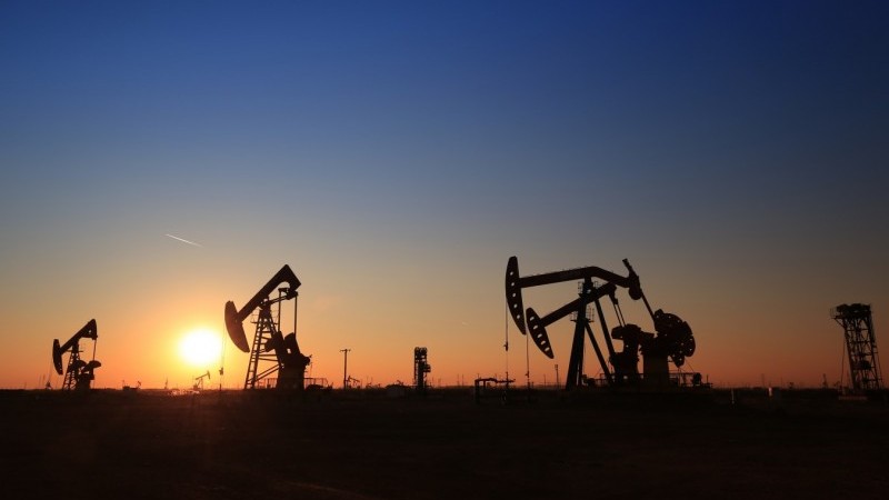 The Commodities Feed: Oil falls ahead of Trump-Putin meeting | articles