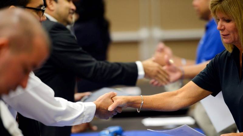 US initial jobless claims down by 3,000 to 224,000 - breakingthenews.net