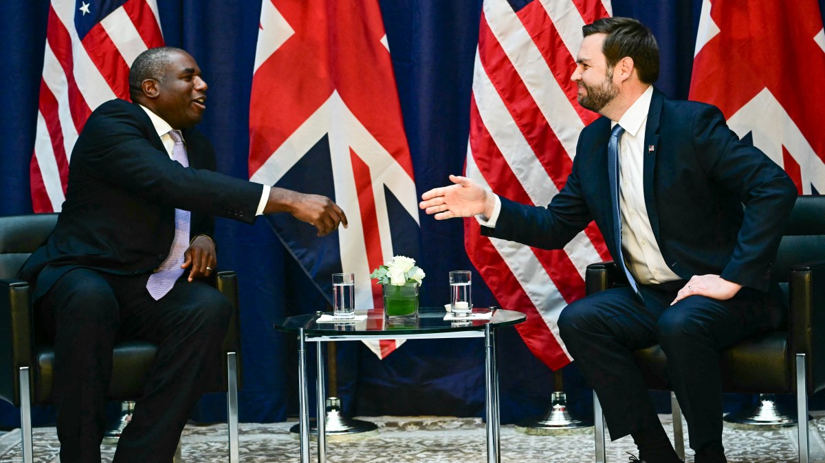 JD Vance will stay with David Lammy on family holiday in Britain