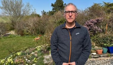 Men ‘condemned to die’ as NHS won’t buy cheap prostate cancer drug