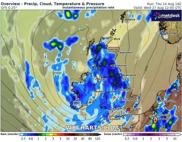 UK weather maps show exact date just 8 counties dodge 600-mile rainstorm