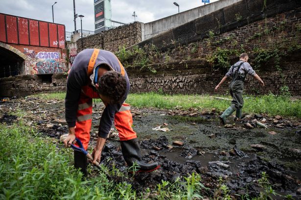 Rob and Liam have found the dried up bed of Rochdale Canal fruitful in their search for past treasures