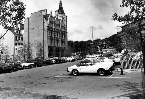 Stork hotel demolition, Queen Square. Liverpool 1st November 1976.