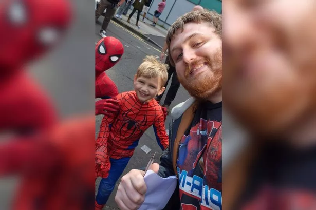 Sam and Robert Arthur meeting Spider-Man (Tom Holland)