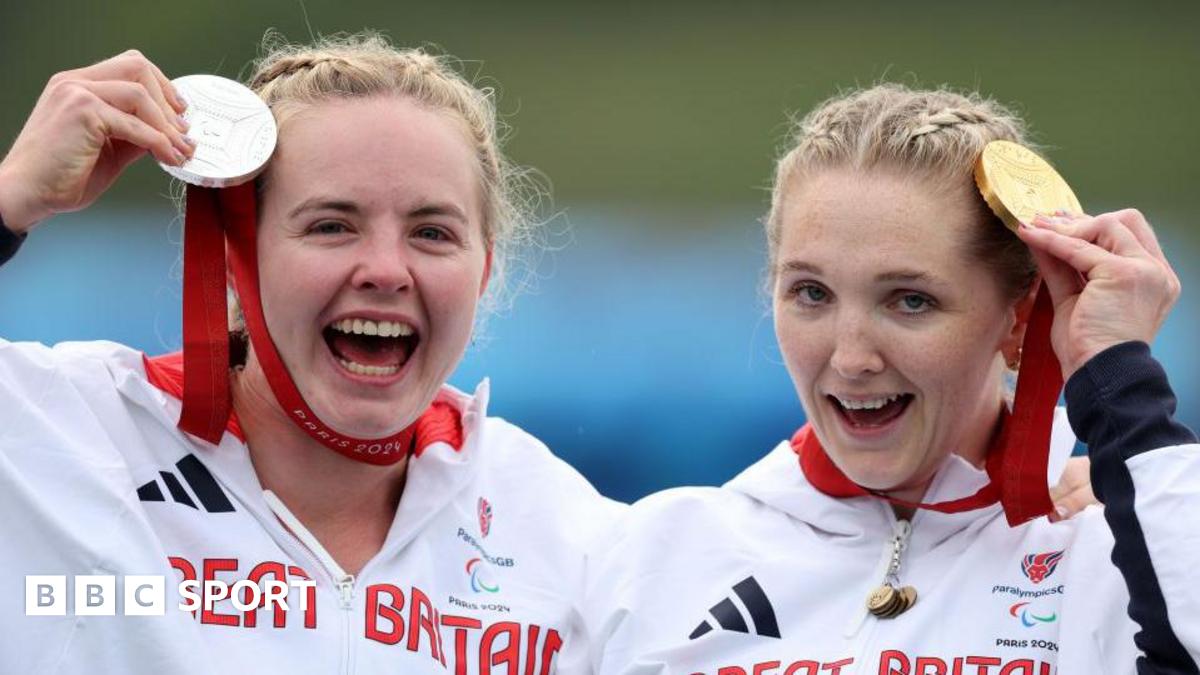 England women lift trophy