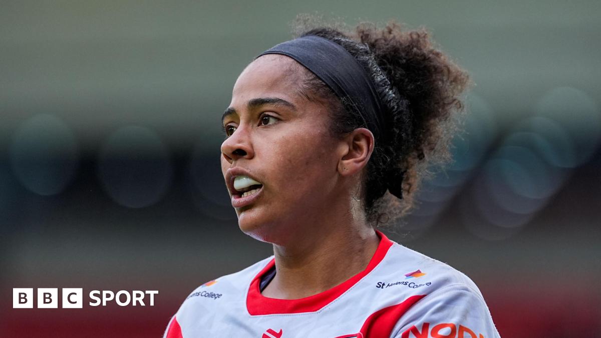 England women lift trophy
