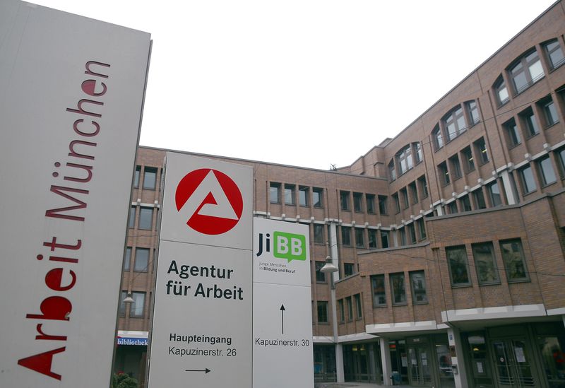 Number of unemployed people in Germany passes 3 million mark