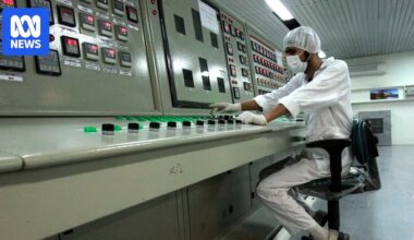 UK, France and Germany threaten to reimpose sanctions on Iran as nuclear program deadline nears