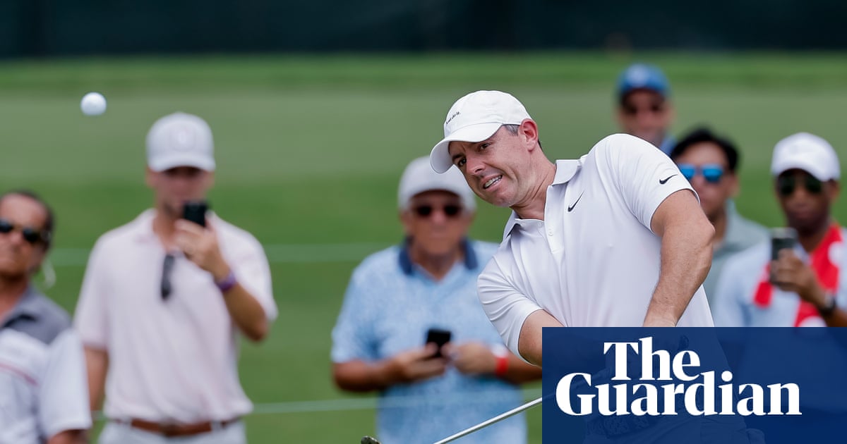 McIlroy provides thrills but Henley leads Tour Championship after 61 | Golf