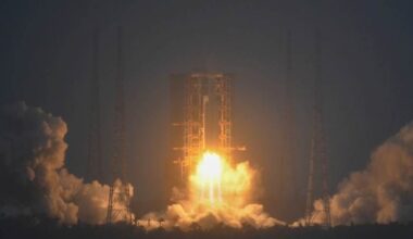 Rakuten, Amazon prepare separate bids to launch mobile satellite internet services in Japan