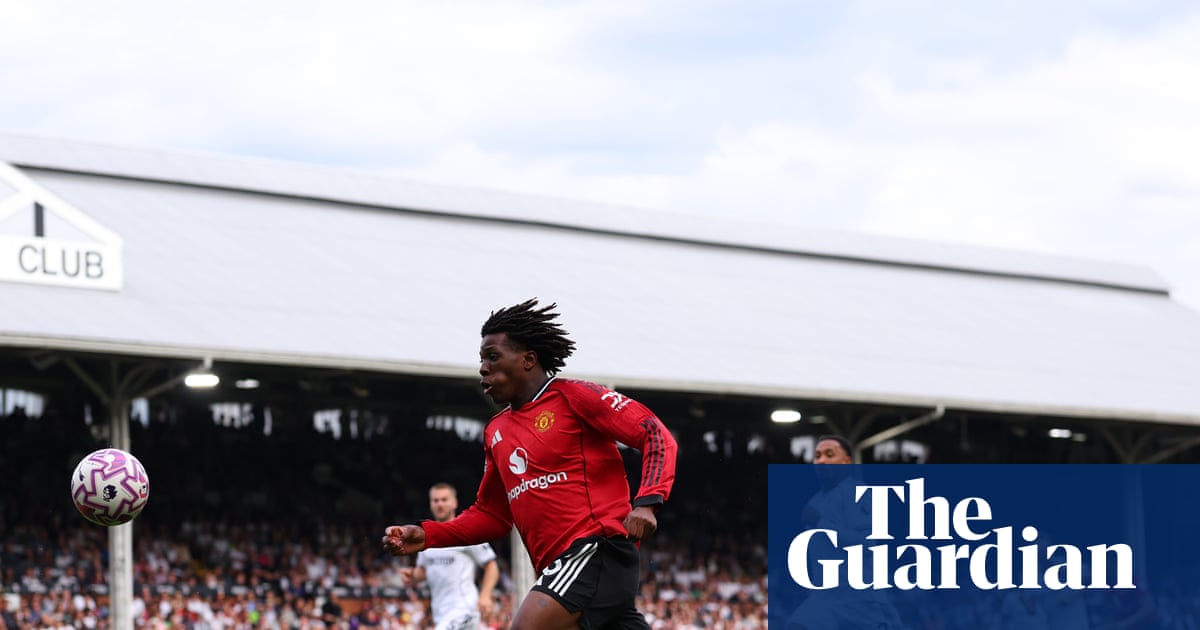 Patrick Dorgu defends Amorim’s 3-4-3 system despite Manchester United’s struggles | Manchester United