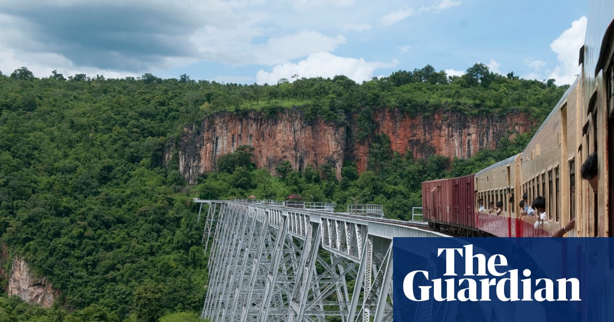 Historic Myanmar bridge destroyed in fighting | Myanmar