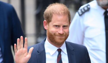 Prince Harry urged to do one thing to end the Royal Family feud - Royals - News