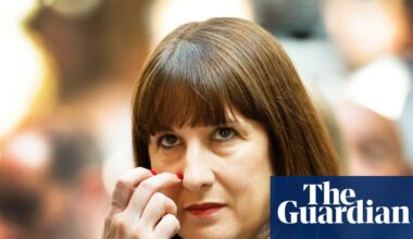 More pain for Reeves as cost of government borrowing nears 27-year high | Government borrowing