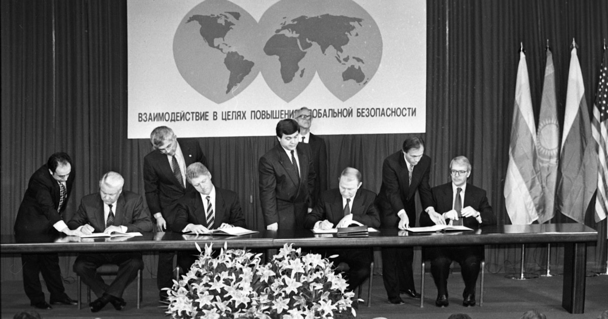 Budapest 2.0? How Russia's Record Of Treaty Violations Fuels Ukraine's Calls For Security Guarantees