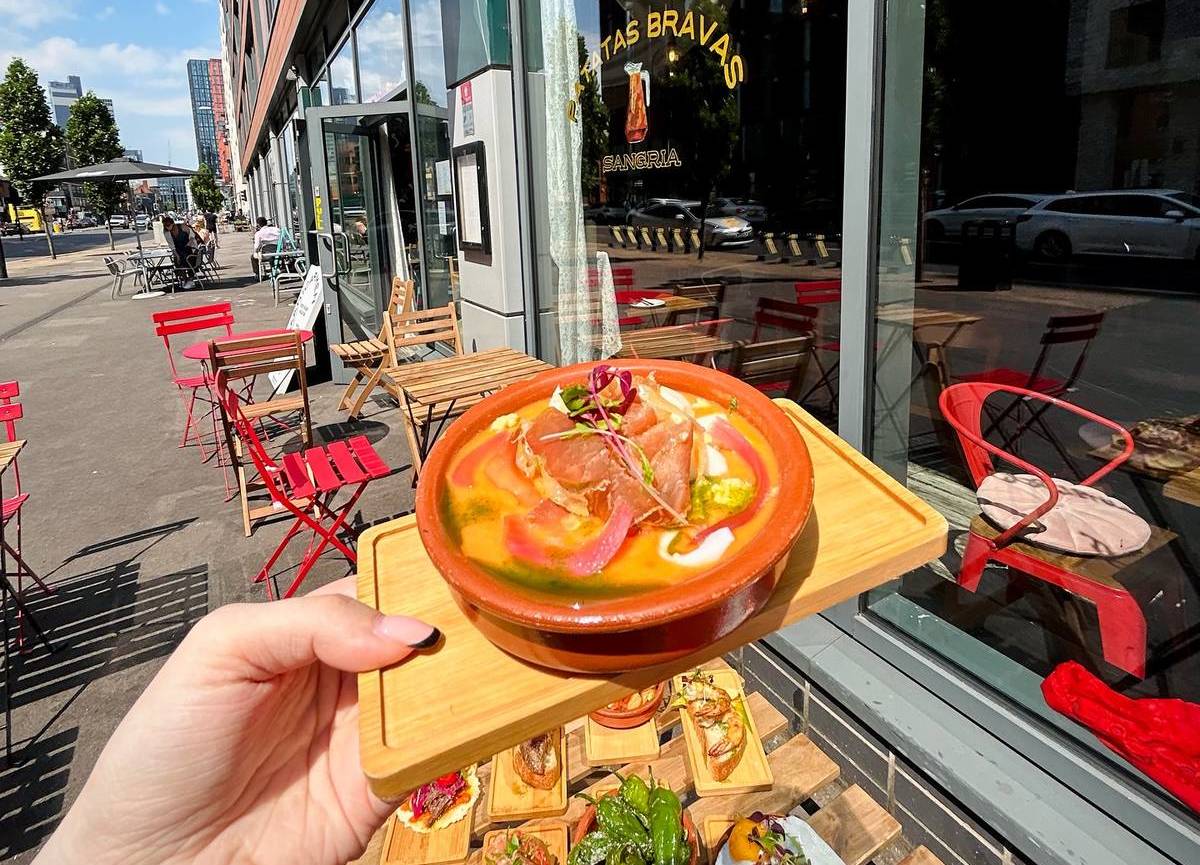 maricarmen el tableo terrace sunny outside restaurant