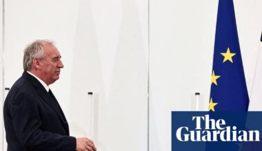 France faces new political crisis as PM expected to lose confidence vote | France
